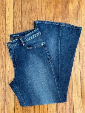 Anthropologie Pilcro Women's wide leg jeans NWOT